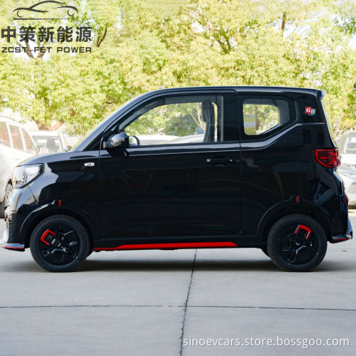Wuling Mini EV 4 -колесный взрослый высокоскоростной автомобили с высокой скоростью EV, изготовленные в Китае